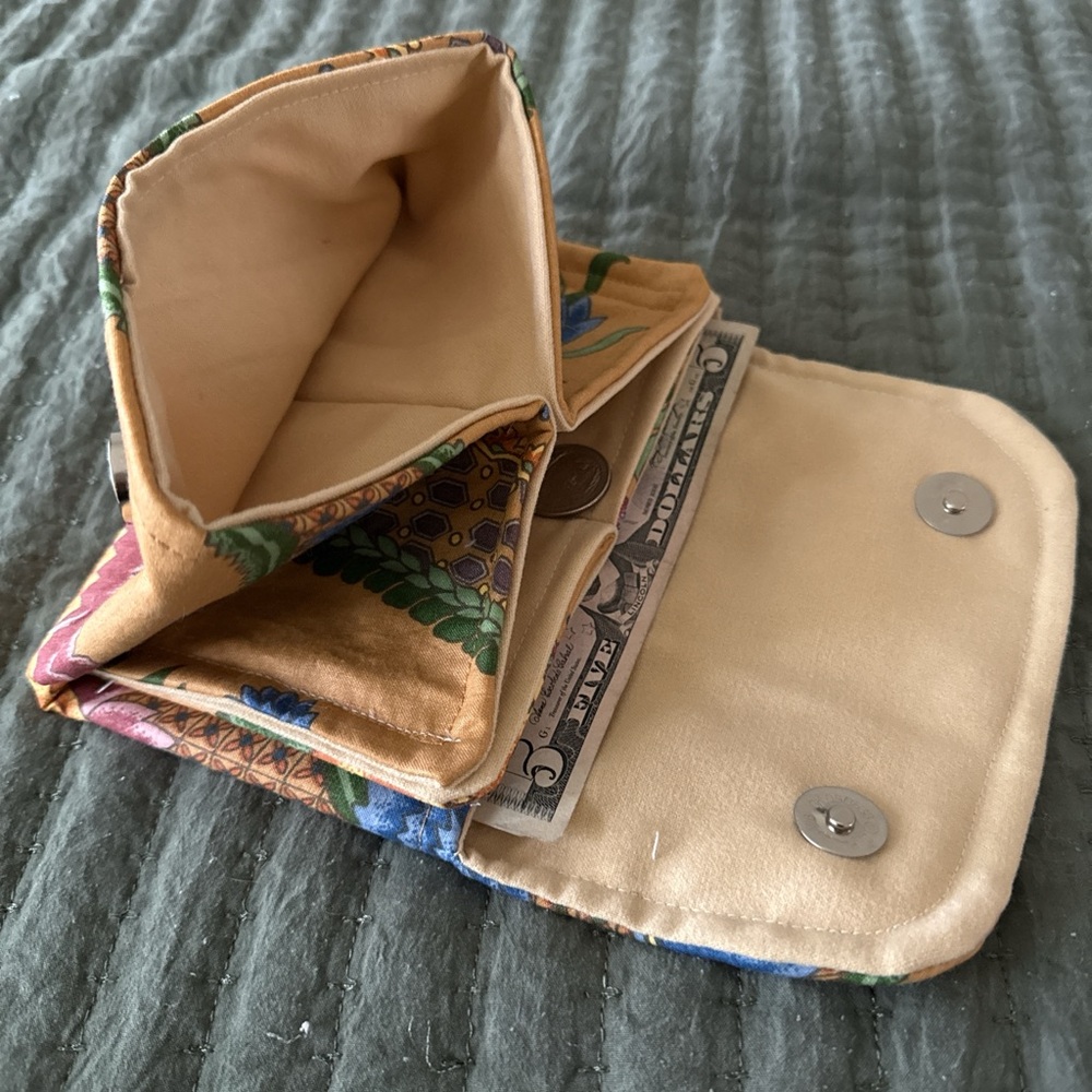 Colorful Fabric Wallet with magnetic closures